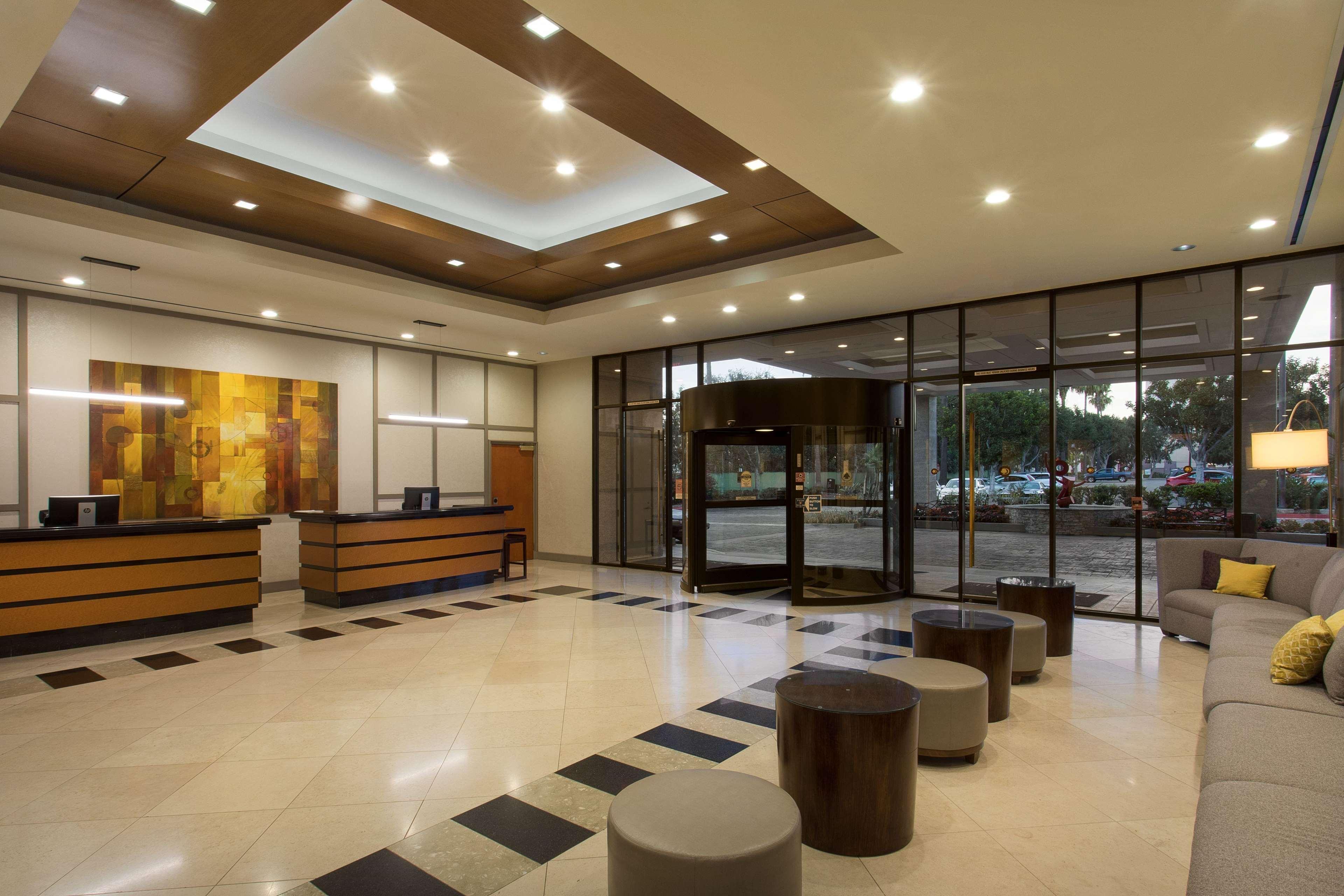 Doubletree By Hilton Los Angeles Norwalk Exterior photo
