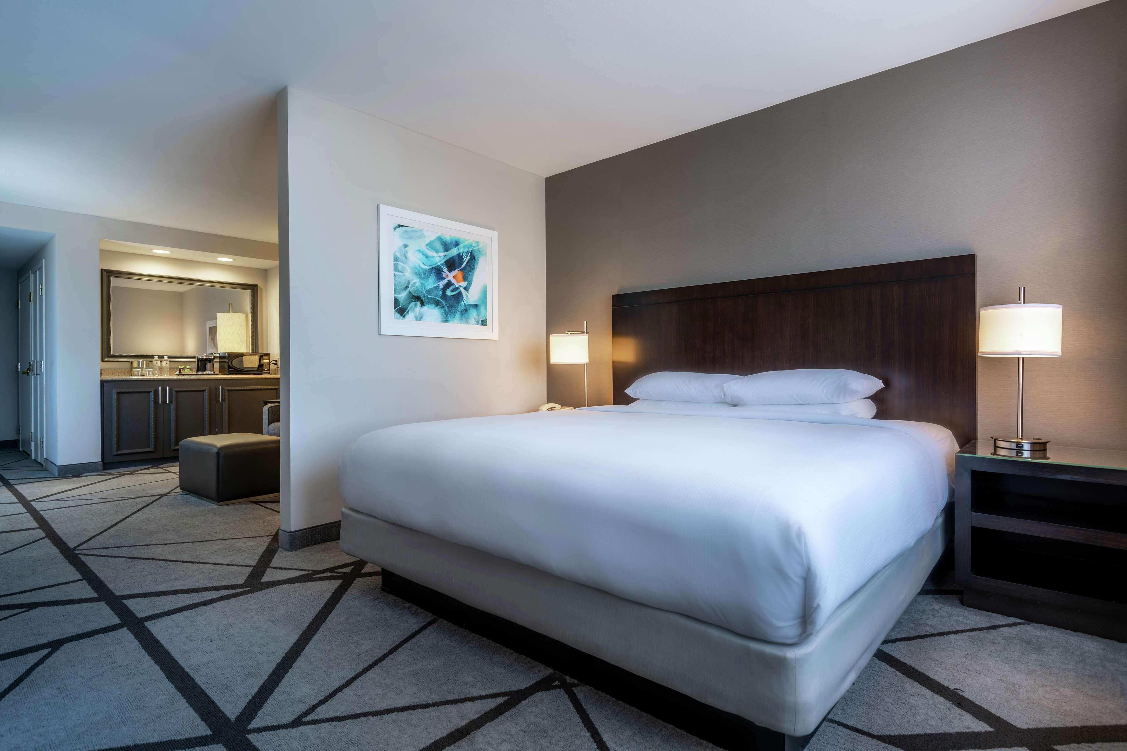Doubletree By Hilton Los Angeles Norwalk Exterior photo