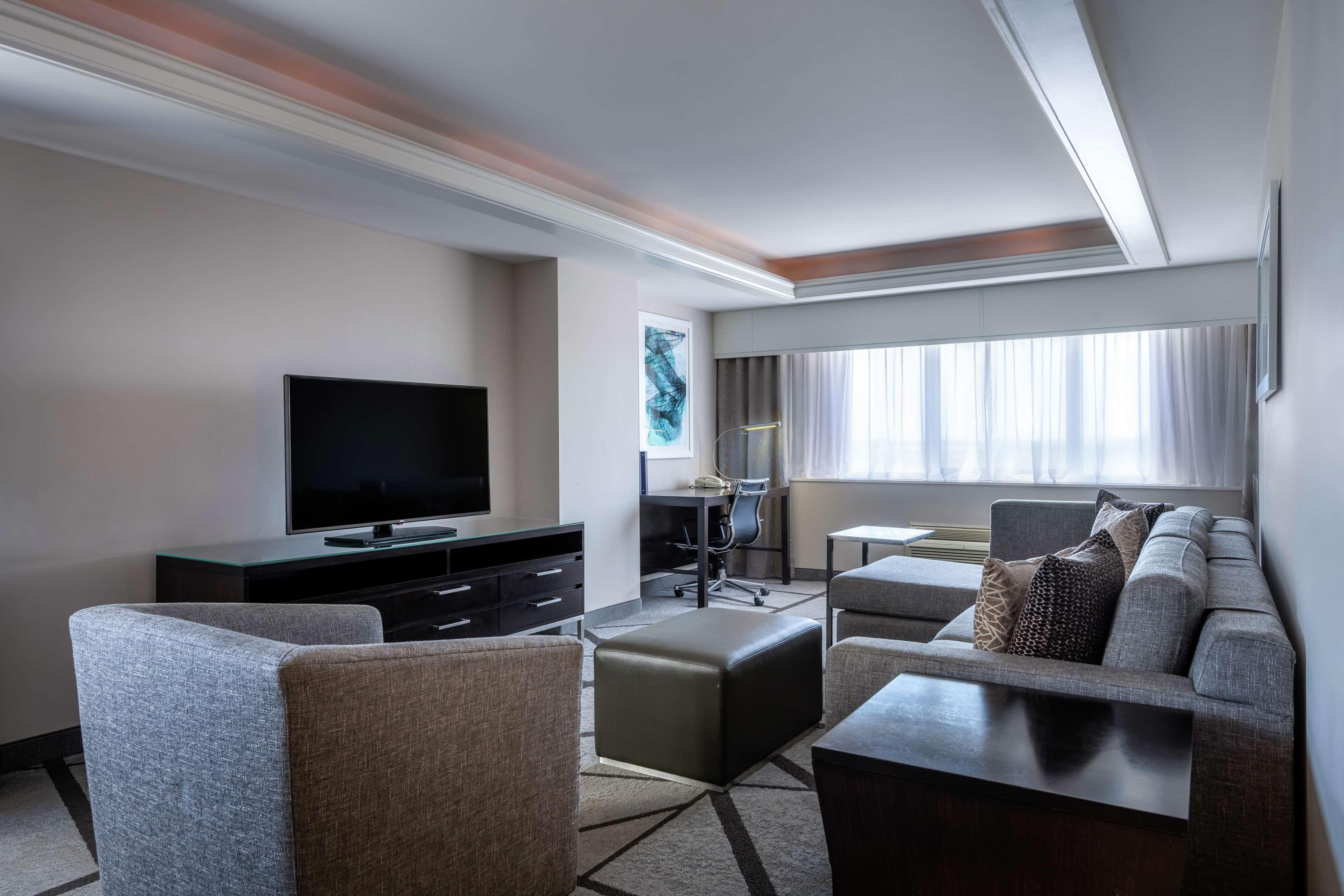 Doubletree By Hilton Los Angeles Norwalk Exterior photo