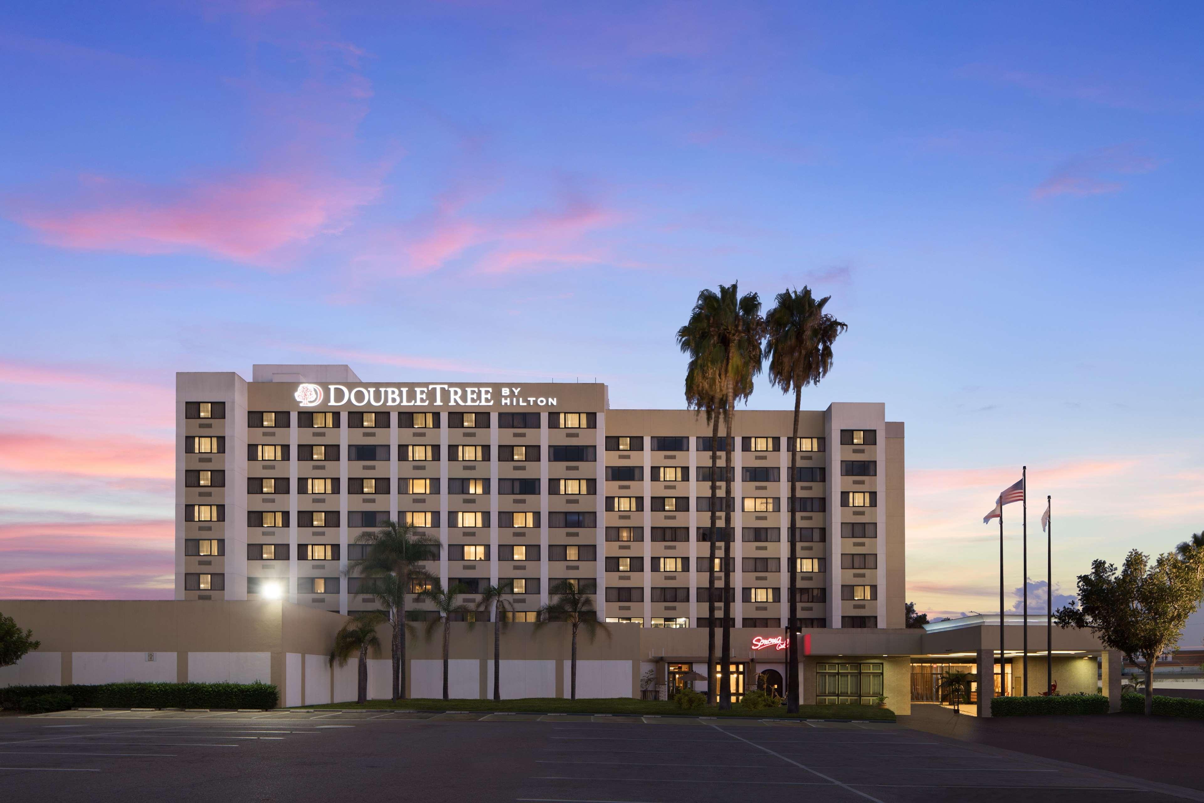 Doubletree By Hilton Los Angeles Norwalk Exterior photo