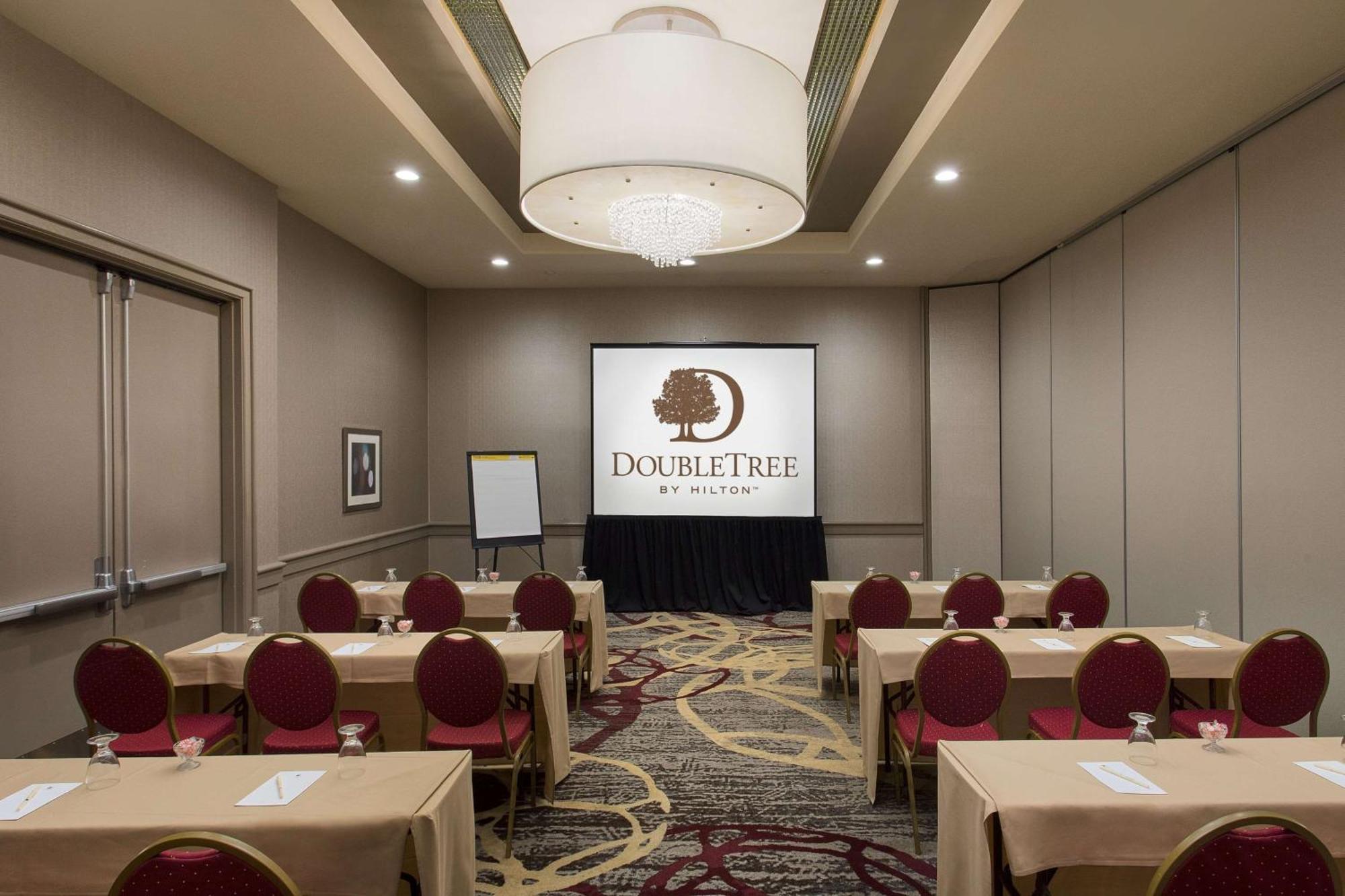 Doubletree By Hilton Los Angeles Norwalk Exterior photo