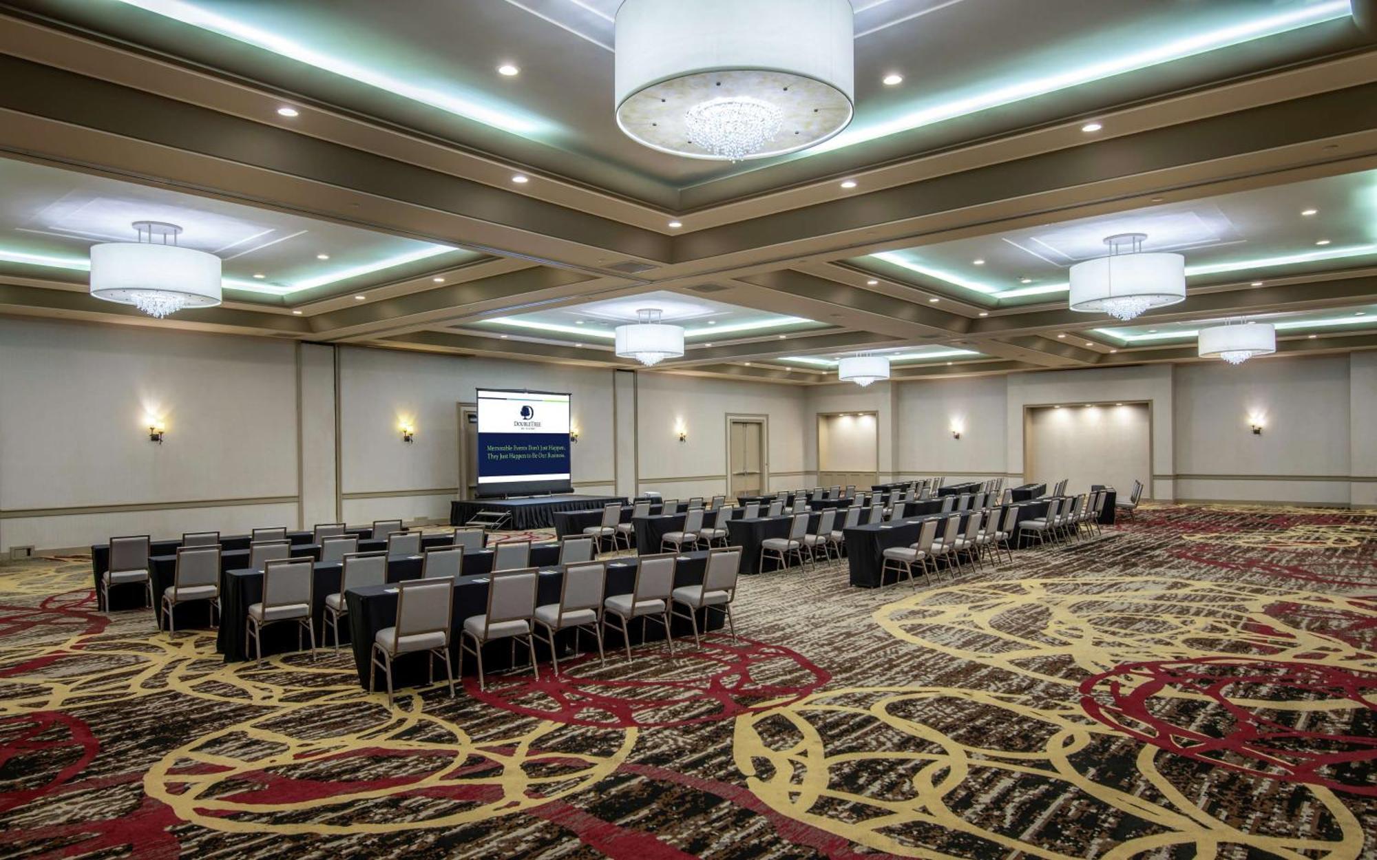 Doubletree By Hilton Los Angeles Norwalk Exterior photo
