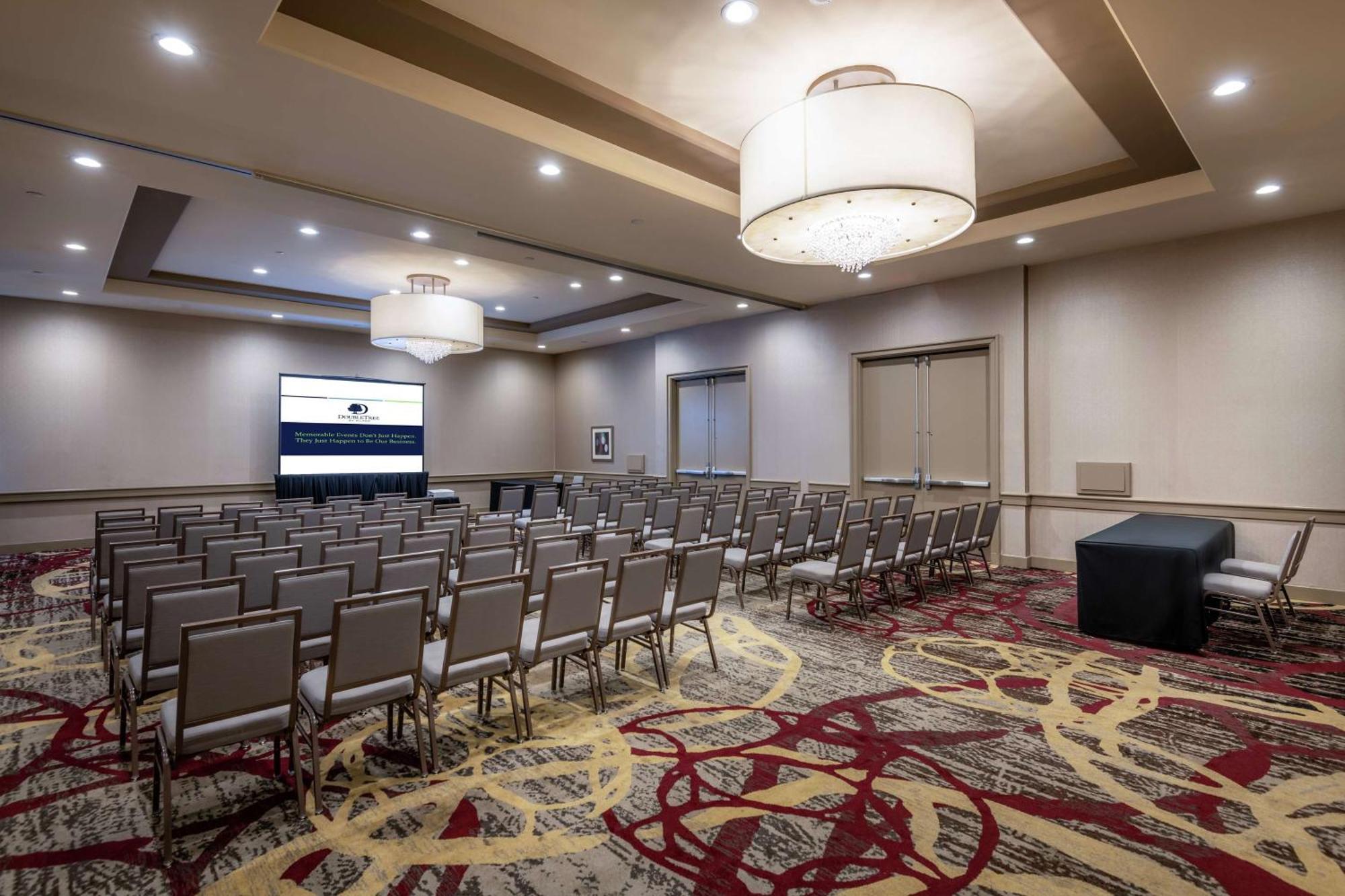 Doubletree By Hilton Los Angeles Norwalk Exterior photo
