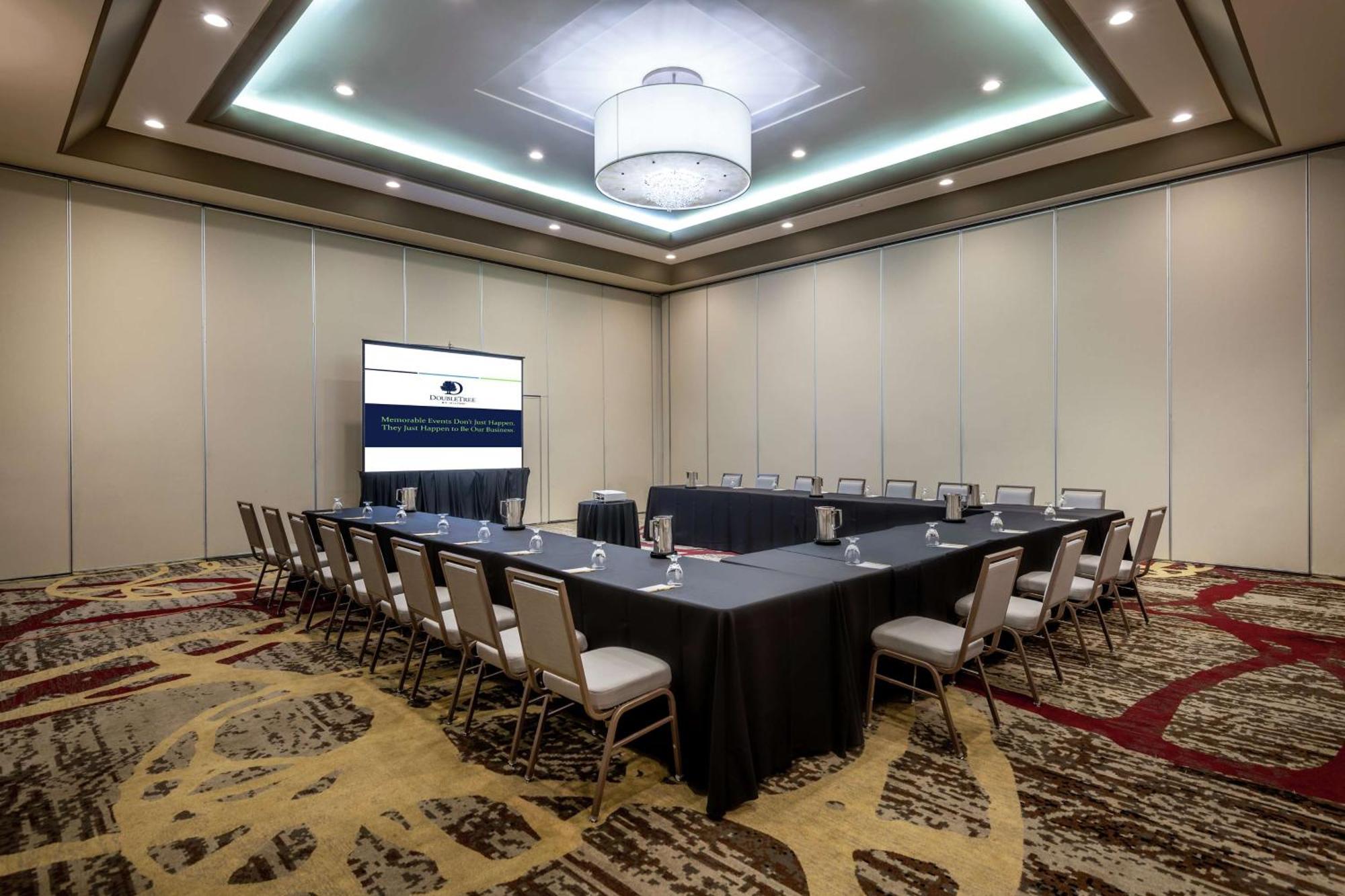 Doubletree By Hilton Los Angeles Norwalk Exterior photo