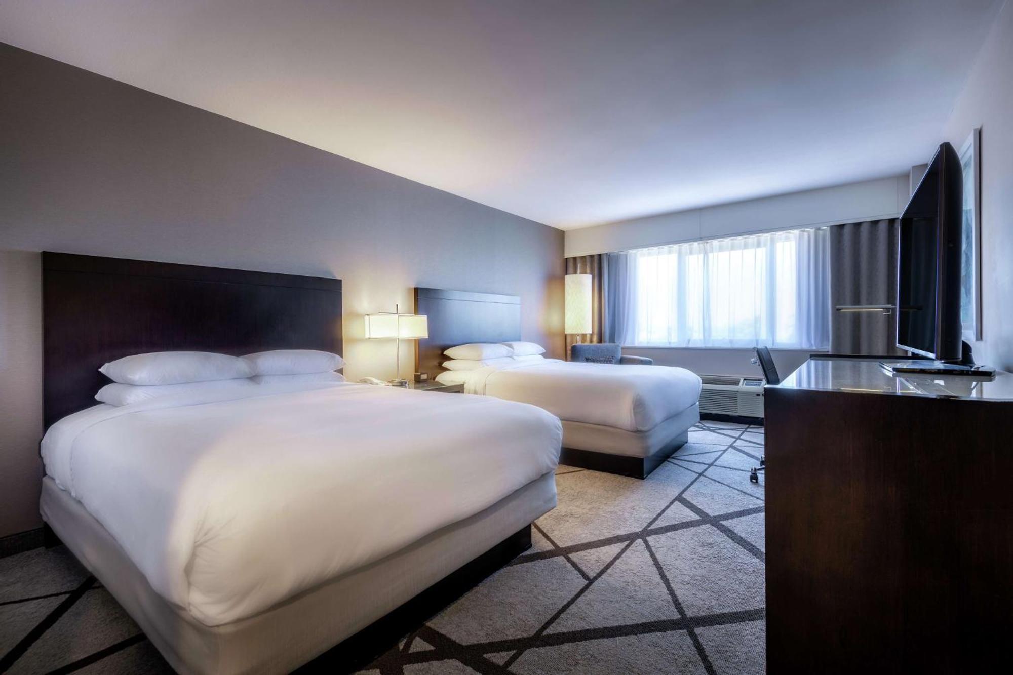 Doubletree By Hilton Los Angeles Norwalk Exterior photo